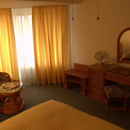 Sasso Boretto Apartamento *